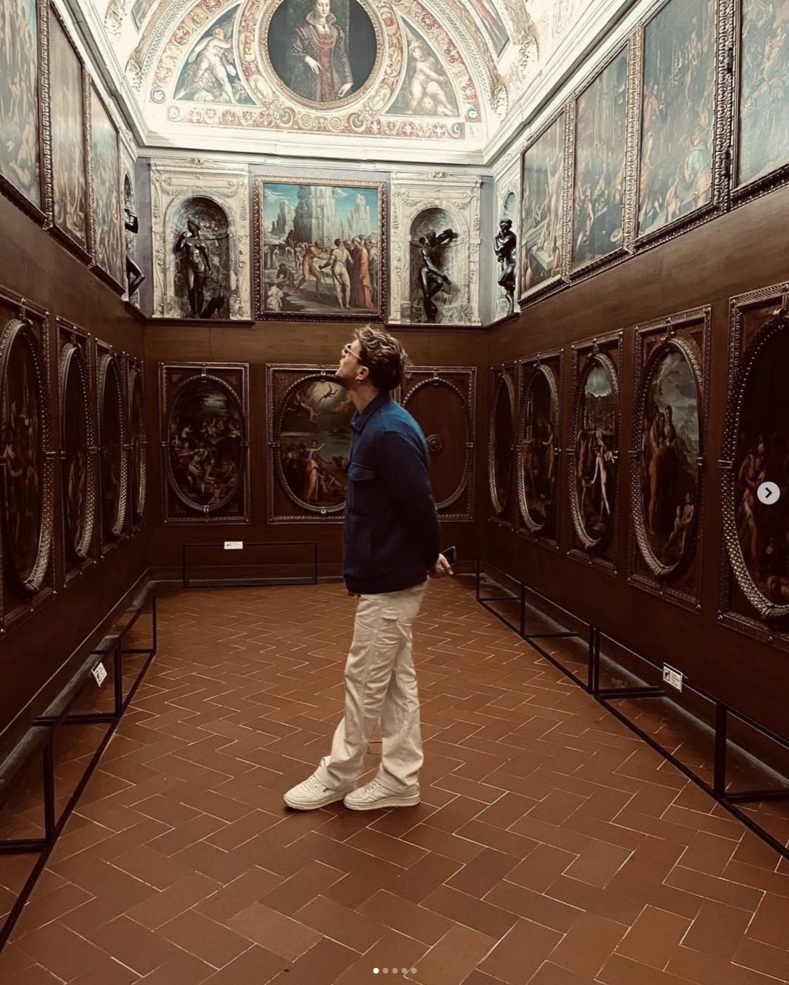 Francesco Tessitore in a Renaissance painting gallery, Napoli